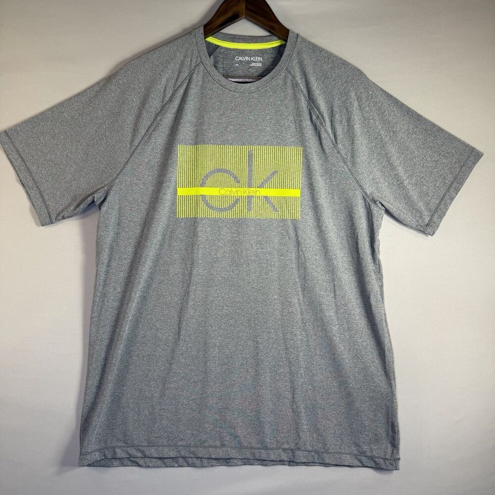 NWT Calvin Klein Men's Gray Dri Fit T-Shirt Size Large